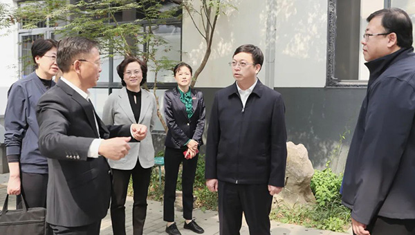 尊龙凯时[苏州景物园林设计,苏州景物园林施工,苏州文物古建修缮,苏州香山制造,苏州园林设计,苏州景物园林设计,苏州园林制造,苏州景物园林制造,苏州古修建修复]